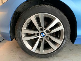 BMW 1 Series 2.0 118d Sport (150 ps) - INTERIOR TRIM - HIGH-GLOSS BLACK WITH 