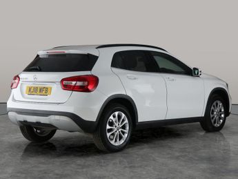 Mercedes-Benz GLA 1.6 GLA200 SE 7G-DCT (156 ps) - BLUETOOTH - KEYLESS-GO - DRIVING