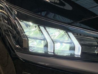 Hyundai Ioniq 38.3kWh Premium (136 ps) - REVERSE CAM - NAV - HEATED SEATS