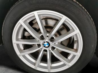 BMW 3 Series 2.0 330e 12kWh SE Pro Plug-in (292 ps) - AUTO PARK - REVERSE CAM