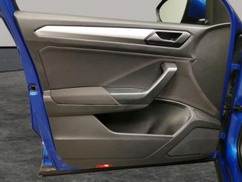 Volkswagen T-Roc 1.5 TSI Life DSG (150 ps) - BLUETOOTH - PARK SENSORS - PADDLE SH