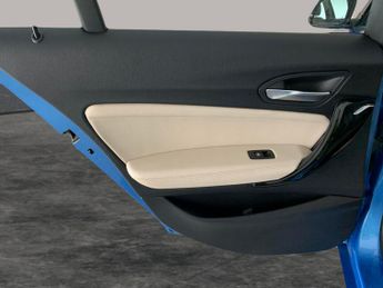 BMW 1 Series 2.0 118d Sport (150 ps) - INTERIOR TRIM - HIGH-GLOSS BLACK WITH