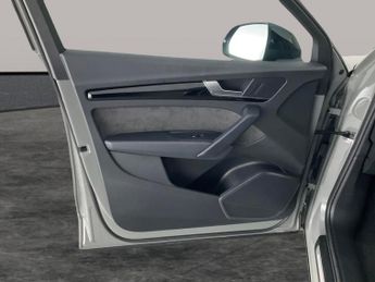 Audi Q5 40 TDI Quattro Black Edn S Tronic [Tech Pack] - AUDI VIRTUAL COC