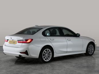 BMW 3 Series 2.0 330e 12kWh SE Pro Plug-in (292 ps) - AUTO PARK - REVERSE CAM