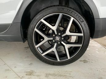 Seat Arona 1.0 TSI GPF FR Sport DSG (115 ps) - PADDLE SHIFT - DRIVING MODES