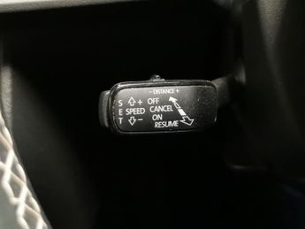 Seat Leon 2.0 TSI Cupra 300 ST DSG 7 Spd 4Drive (300 ps) - PADDLE SHIFT