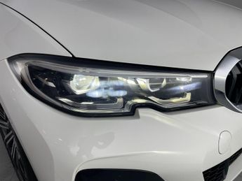 BMW 3 Series 2.0 320i M Sport (184 ps) - CARPLAY - AUTO PARK - LED