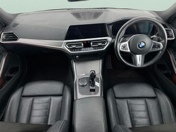 BMW 3 Series 2.0 320i M Sport (184 ps) - CARPLAY - AUTO PARK - LED