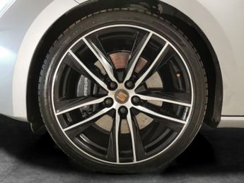 Seat Leon 2.0 TSI Cupra 300 ST DSG 7 Spd 4Drive (300 ps) - PADDLE SHIFT