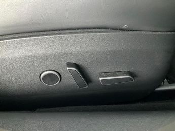 Tesla Model 3 (Dual Motor) Long Range 4WDE (346 ps) - AUTO PARK - LED - REVERS