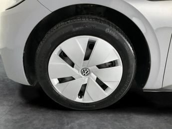 Volkswagen ID.3 Pro 58kWh Life (145 ps) - LED - HEATED SEATS - NAV