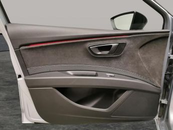 Seat Leon 2.0 TSI Cupra 300 ST DSG 7 Spd 4Drive (300 ps) - PADDLE SHIFT