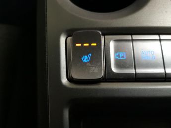 Hyundai Kona 64kWh Premium (10.5kW Charger) (204 ps) - HEATED SEATS - HEATED 