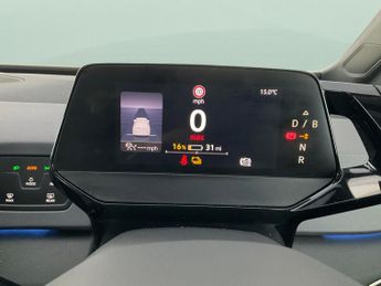 Volkswagen ID.3 Pro 58kWh Life (145 ps) - LED - HEATED SEATS - NAV