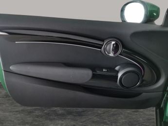 Mini Electric Hatch Cooper SE 32.6kWh Level 2 (184 ps) - NAV - INTERIOR LIGHT PACK