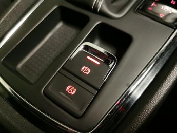 Seat Leon 2.0 TSI Cupra 300 ST DSG 7 Spd 4Drive (300 ps) - PADDLE SHIFT