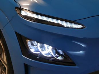 Hyundai Kona 64kWh Premium (10.5kW Charger) (204 ps) - HEATED SEATS - HEATED 