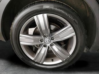 Volkswagen Tiguan 2.0 TDI SEL DSG 4Motion (150 ps) - LED - HEATED SEATS - ACTIVE I