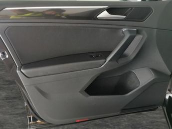 Volkswagen Tiguan 2.0 TDI SEL DSG 4Motion (150 ps) - LED - HEATED SEATS - ACTIVE I