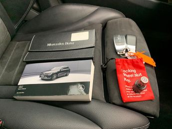 Mercedes-Benz GLC 2.0 GLC220d AMG Line G-Tronic+ 4MATIC (194 ps) - HEATED LEATHER