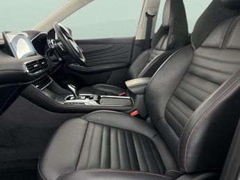 MG Mg Hs 1.5 T-GDI Exclusive DCT (162 ps) - LED - REVERSE CAM - NAV