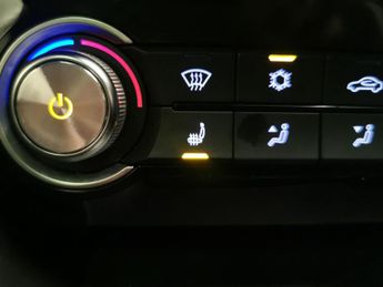 MG MG ZS 44.5kWh Exclusive (143 ps) - REVERSE CAM - NAV - HEATED LEATHER