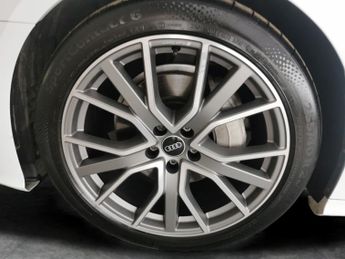 Audi A6 Saloon 2.0 TFSI 45 Black Edition S Tronic quattro (265 ps) - LANE DEPAR