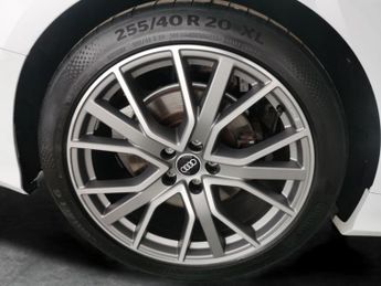 Audi A6 Saloon 2.0 TFSI 45 Black Edition S Tronic quattro (265 ps) - LANE DEPAR