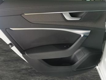 Audi A6 Saloon 2.0 TFSI 45 Black Edition S Tronic quattro (265 ps) - LANE DEPAR