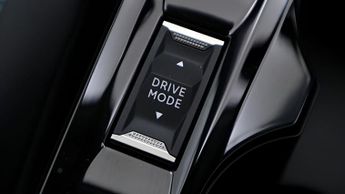 Peugeot E-2008 50kWh Allure Premium (7kW Charger) (136 ps) - LANE DEPARTURE  - 