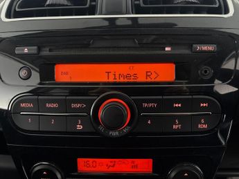Mitsubishi Mirage 1.2 Juro CVT (79 ps) - CLIMATE CONTROL - KEYLESS START - PARK SE