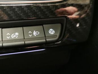 Renault Arkana 1.6 E-TECH E-Tech engineered 2WD (145 ps) - HEATED SEATS - HEATE