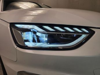 Audi A4 2.0 TFSI 35 S line S Tronic (150 ps) - HEATED SEATS - LANE DEPAR