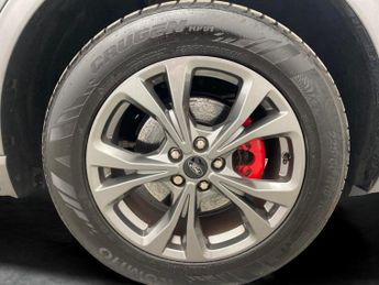 Ford Kuga 2.5 EcoBoost Duratec 14.4kWh ST-Line Plug-in CVT (225 ps) - LANE