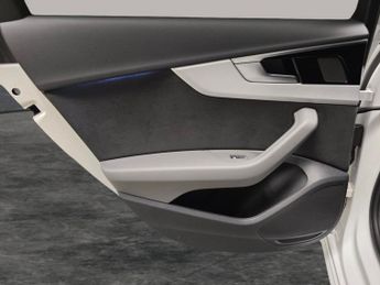 Audi A4 2.0 TFSI 35 S line S Tronic (150 ps) - HEATED SEATS - LANE DEPAR