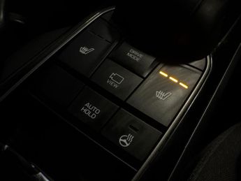 Hyundai Ioniq 38.3kWh Premium (136 ps) - LED - REVERSE CAM - NAV