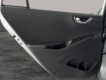 Hyundai Ioniq 38.3kWh Premium (136 ps) - LED - REVERSE CAM - NAV