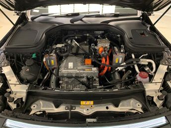 Mercedes-Benz EQC EQC 400 80kWh AMG Line (Premium) 4MATIC (408 ps) - SELF PARK - L