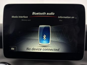 Mercedes-Benz GLA 1.6 GLA180 GPF Urban Edition 7G-DCT (122 ps) - SAT NAV - BLUETOO