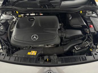 Mercedes-Benz GLA 1.6 GLA180 GPF Urban Edition 7G-DCT (122 ps) - DRIVING MODES - P