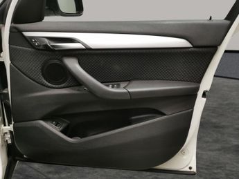 BMW X1 2.0 20i SE DCT sDrive (178 ps) - PERFORMANCE CONTROL - BLUETOOTH