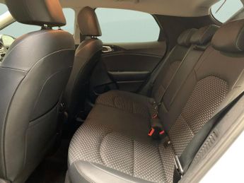 Kia Xceed 1.6 GDi 8.9kWh 3 Plug-in DCT (139 bhp) - HEATED STEERING - LANE 