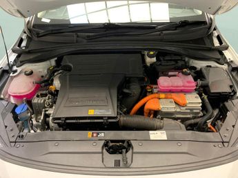 Kia Xceed 1.6 GDi 8.9kWh 3 Plug-in DCT (139 bhp) - HEATED STEERING - LANE 