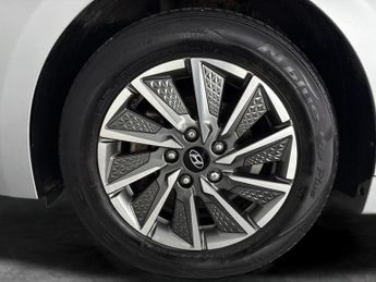 Hyundai Ioniq 38.3kWh Premium (136 ps) - LED - REVERSE CAM - NAV