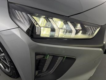 Hyundai Ioniq 38.3kWh Premium (136 ps) - LED - REVERSE CAM - NAV