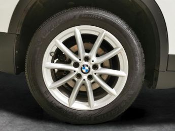 BMW X1 2.0 20i SE DCT sDrive (178 ps) - PERFORMANCE CONTROL - BLUETOOTH