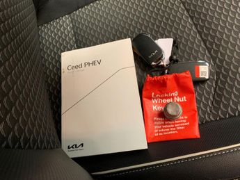 Kia Xceed 1.6 GDi 8.9kWh 3 Plug-in DCT (139 bhp) - HEATED STEERING - LANE 