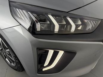 Hyundai Ioniq 38.3kWh Premium (136 ps) - LED - REVERSE CAM - NAV