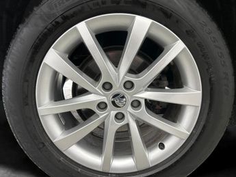 Skoda Kodiaq 1.5 TSI ACT SE DSG (7 Seat) (150 ps) - BLUETOOTH - AIR CON - DAB