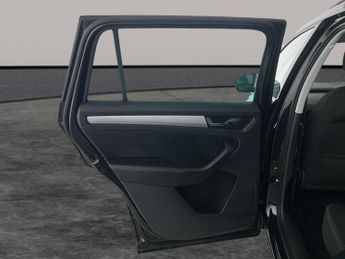 Skoda Kodiaq 1.5 TSI ACT SE DSG (7 Seat) (150 ps) - BLUETOOTH - AIR CON - DAB